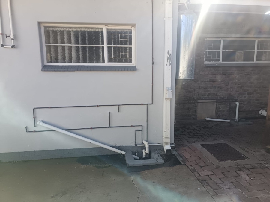 4 Bedroom Property for Sale in Heuwelsig Northern Cape